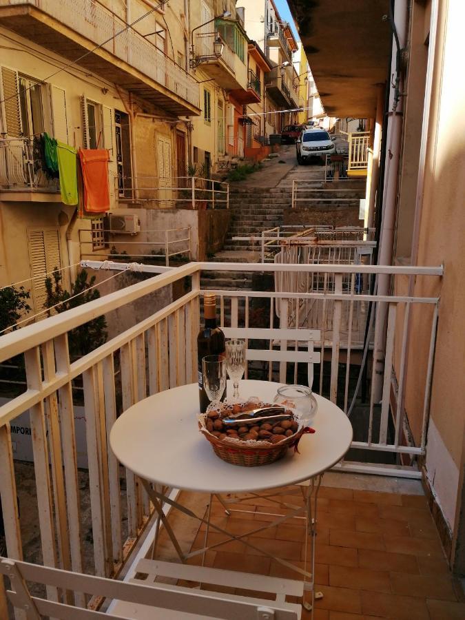 La Casa Del Corso Bed & Breakfast Aragona Екстериор снимка